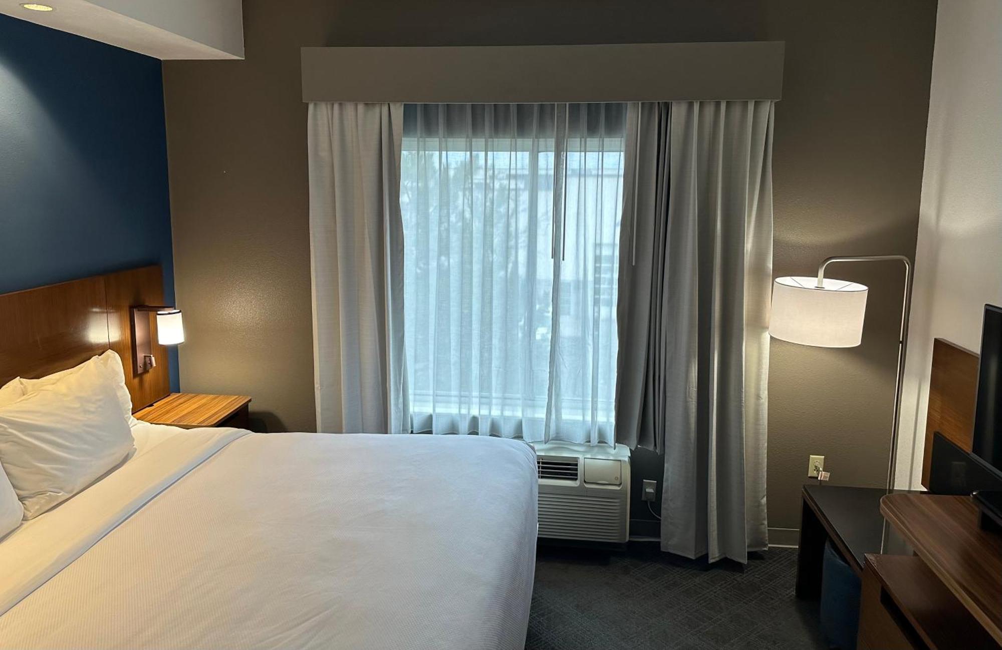 Comfort Inn & Suites Akron South Exteriér fotografie