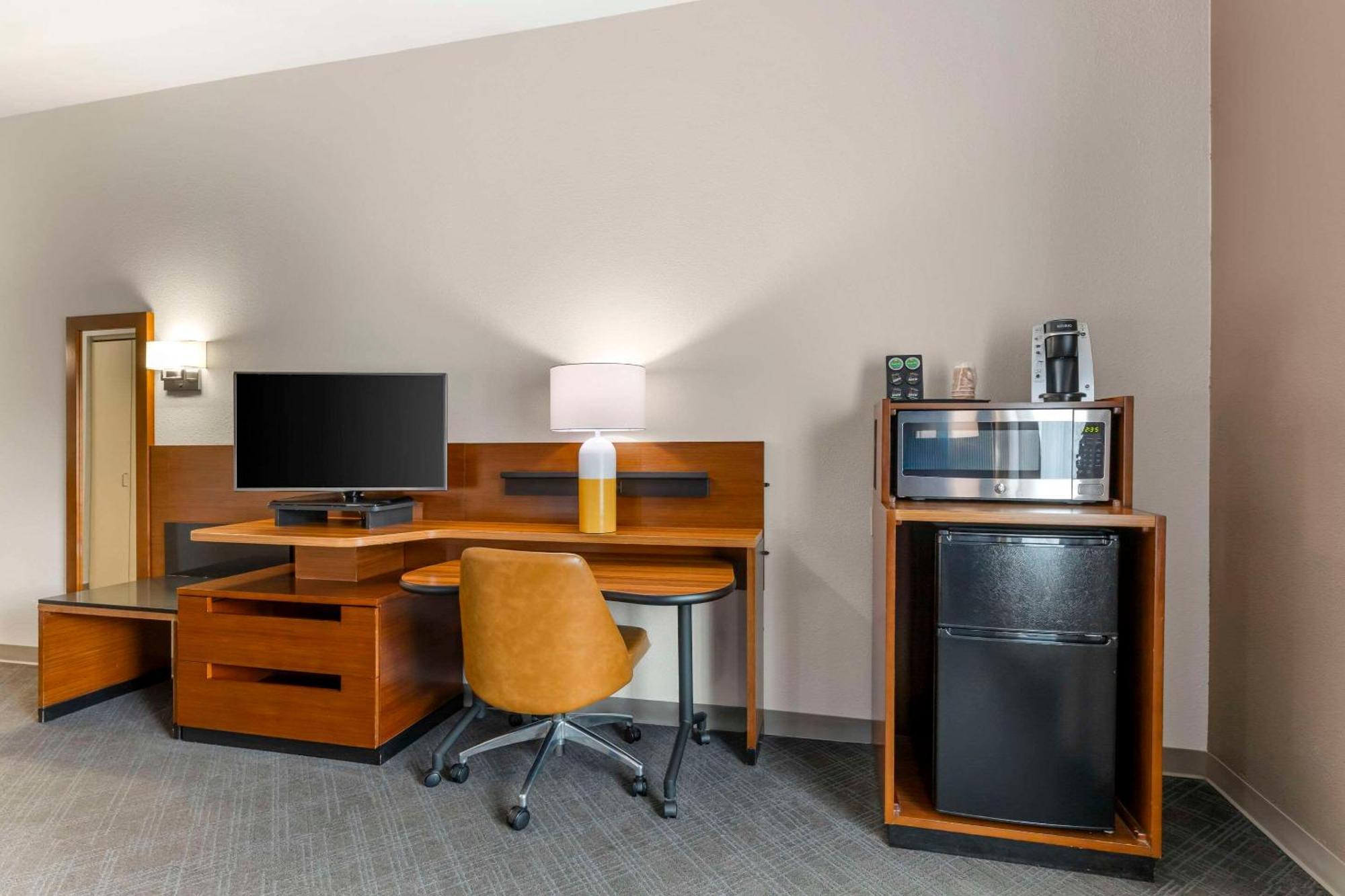 Comfort Inn & Suites Akron South Exteriér fotografie