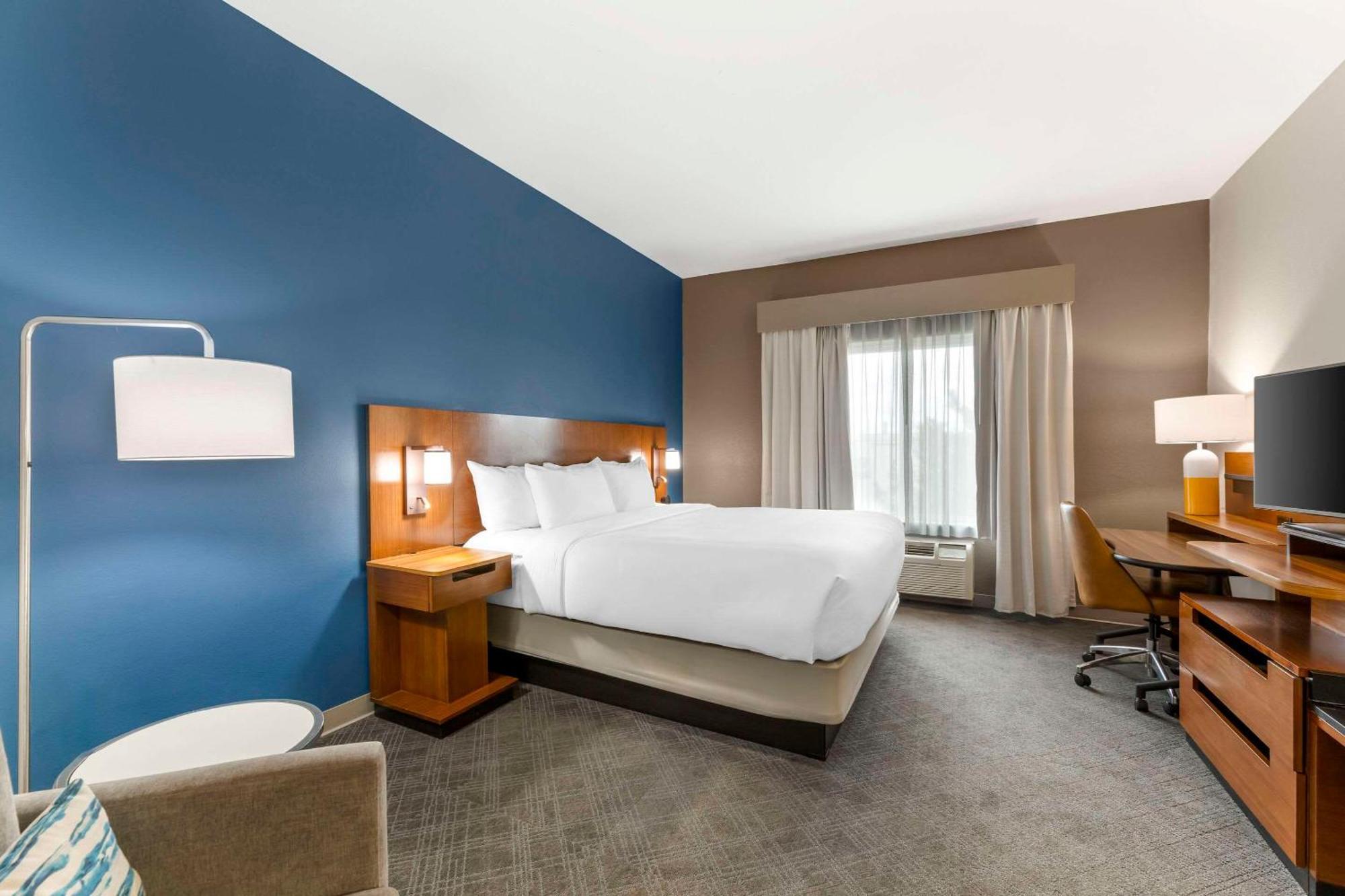 Comfort Inn & Suites Akron South Exteriér fotografie
