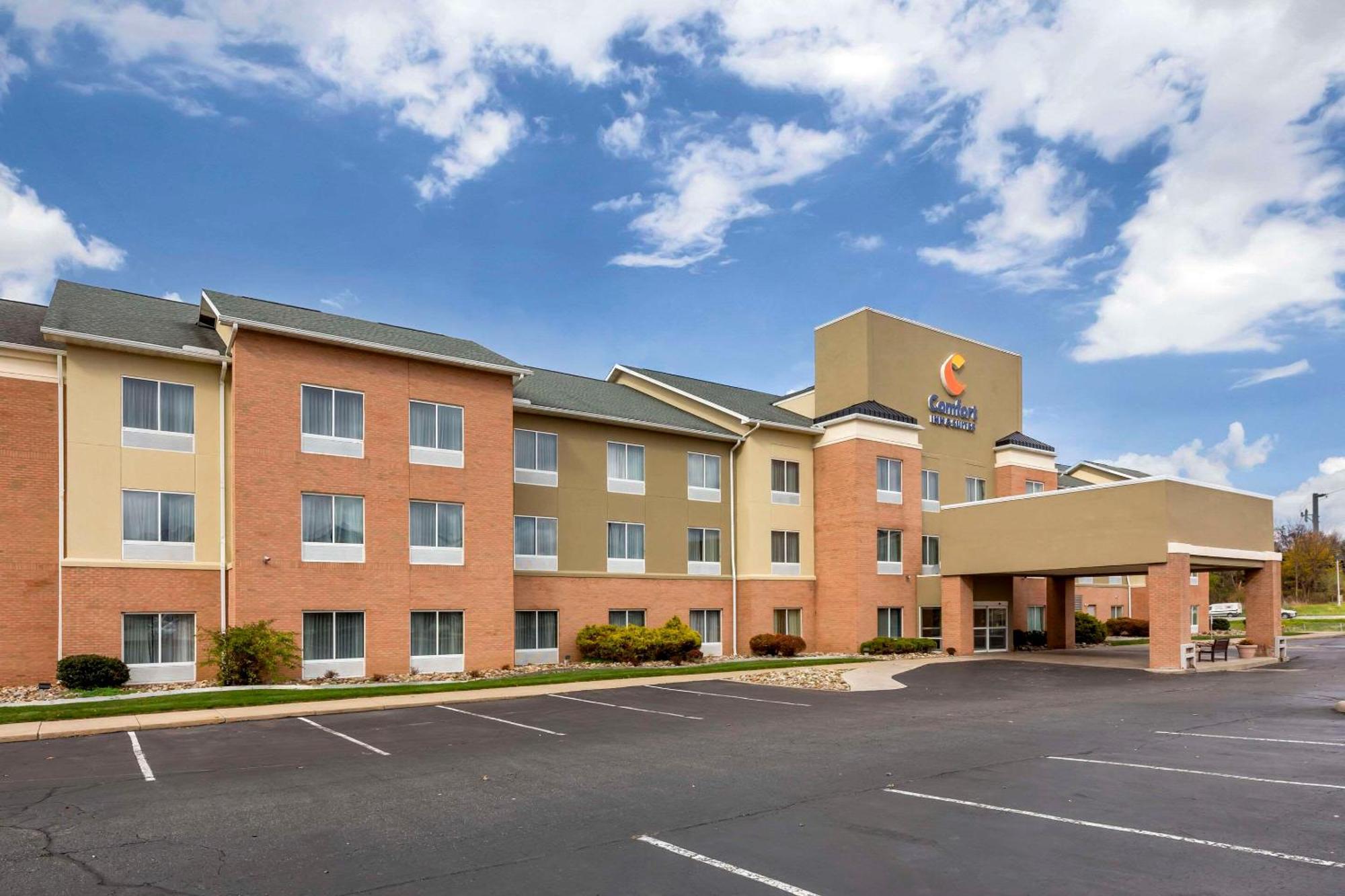 Comfort Inn & Suites Akron South Exteriér fotografie