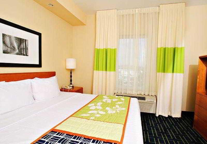 Comfort Inn & Suites Akron South Pokoj fotografie